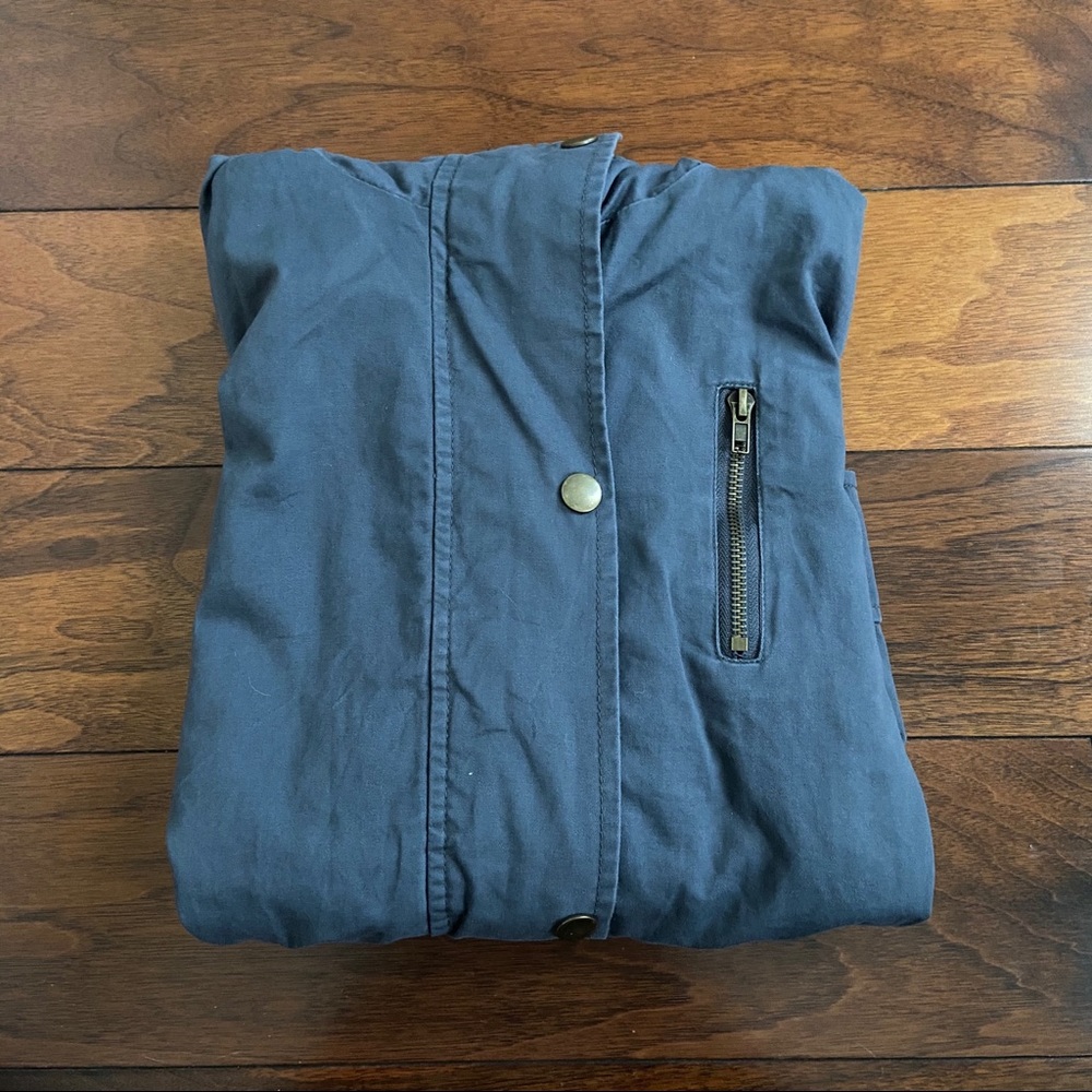 Gray Jacket - Picture 5 of 5